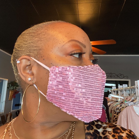 Pink Sequin Mask - Picture 2 of 4